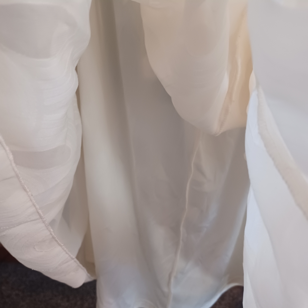 Ophelia Roe Cream Textured Ruffle Dress - Size 3X - Picture 6 of 7